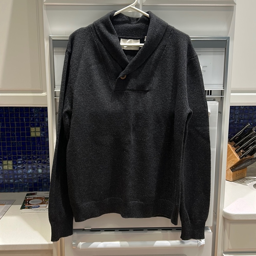 7 diamonds sweater.